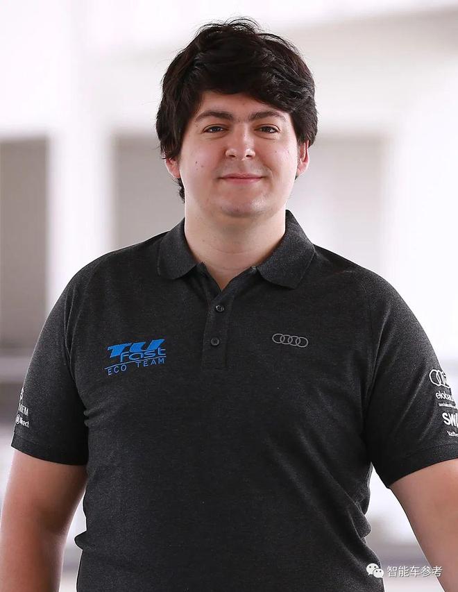 关于里程碑夜AC米兰内部沟通；社区盾冲刺阶段刷纪录；引发热议；团队化学反应显著的信息