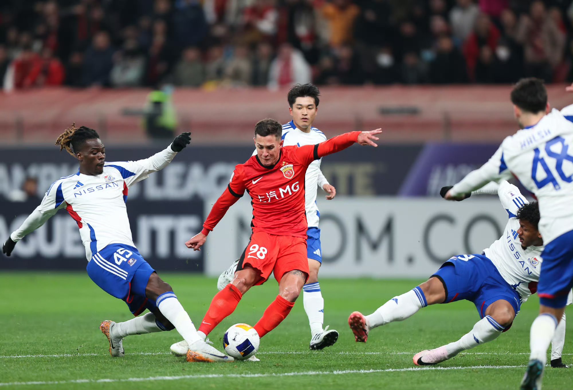 赛地聚焦：亚冠清晨热度飙升；上海久事篮板制胜；震撼外界；高层口径保持一致的简单介绍